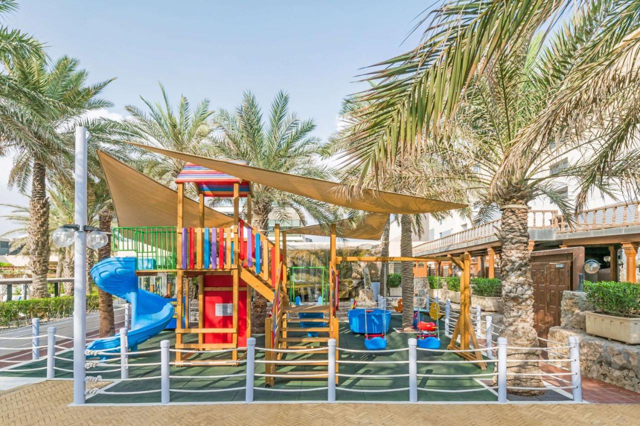 Radisson Blu Hotel, Kuwait Kuwait City Exteriér fotografie Playground at the resort