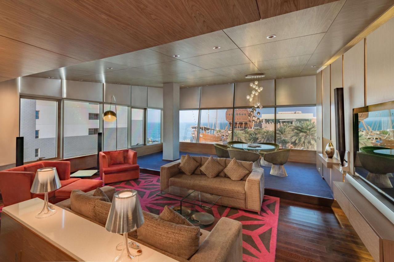 Radisson Blu Hotel, Kuwait Kuwait City Exteriér fotografie The W Suite