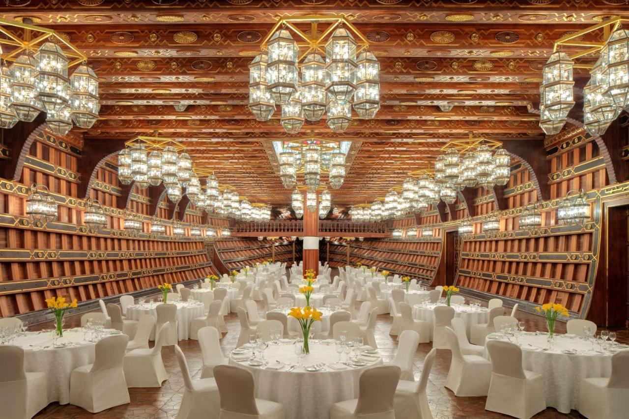 Radisson Blu Hotel, Kuwait Kuwait City Exteriér fotografie The ballroom